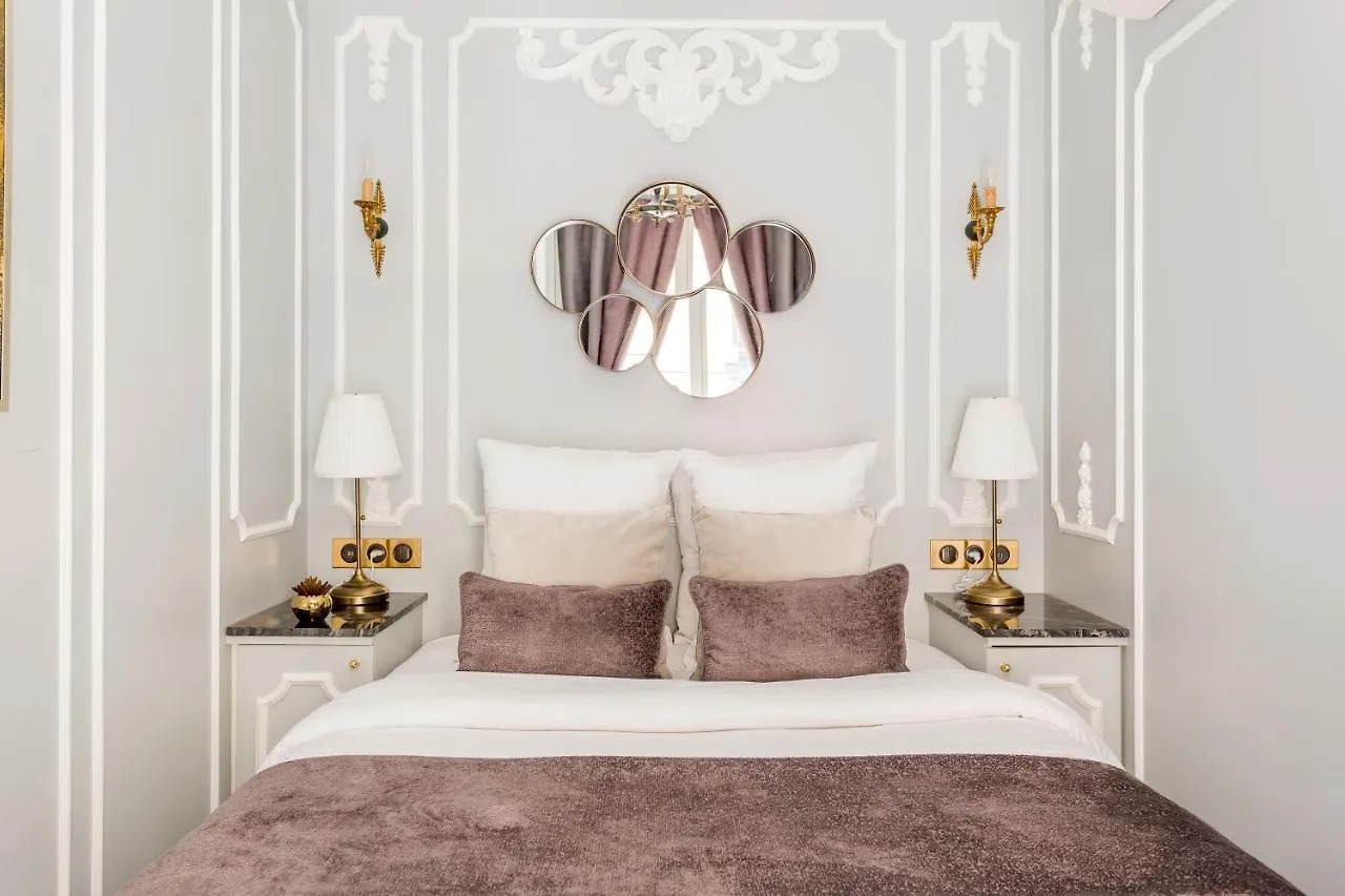 Merveil - Luxury -champs Elysees-ponthieu Ii